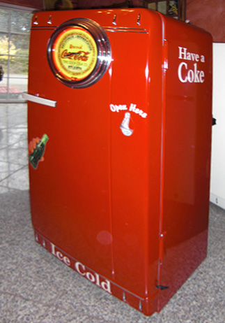 Nevera Coca-Cola antigua recuperada